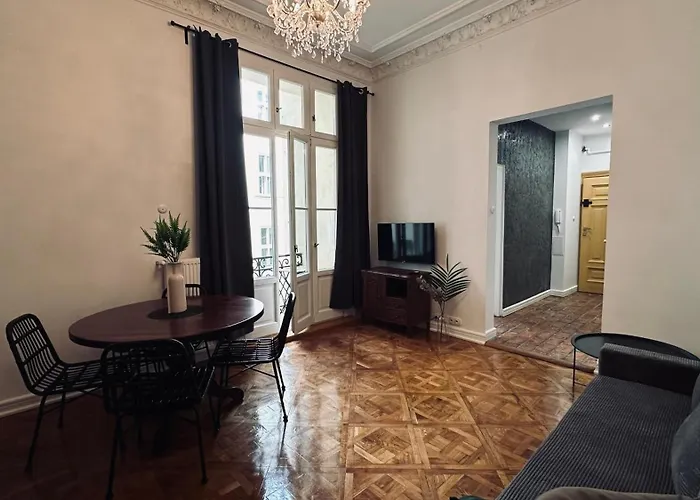 Kamienica Srodmiescie Apartment 18B